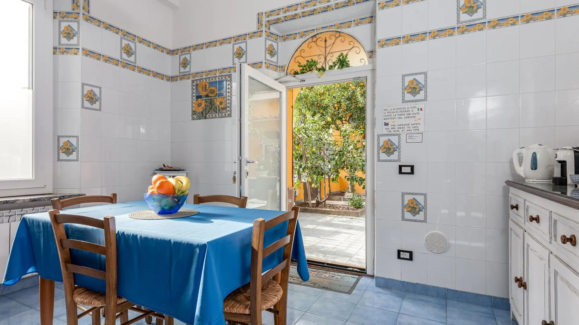 La Casa Di Bianca Bed & Breakfast Follonica